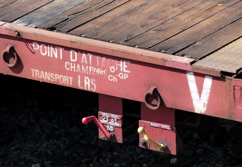 80 87 977 2 724-1 Uas S03 6 F SNCF-DJ (2015-04-14 SPDC) (3).jpg