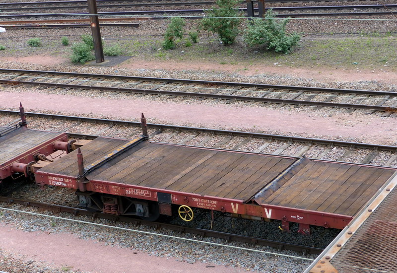 80 87 977 2 558-3 Uas S03 6 F SNCF-DJ (2015-04-16 SPDC) (1).jpg