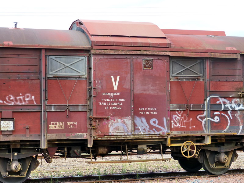 40 87 959 0 006-2 Us G54 2 SNCF-PE (2015-05-08 BIDON V à SPDC) TDGR 4 (3).jpg