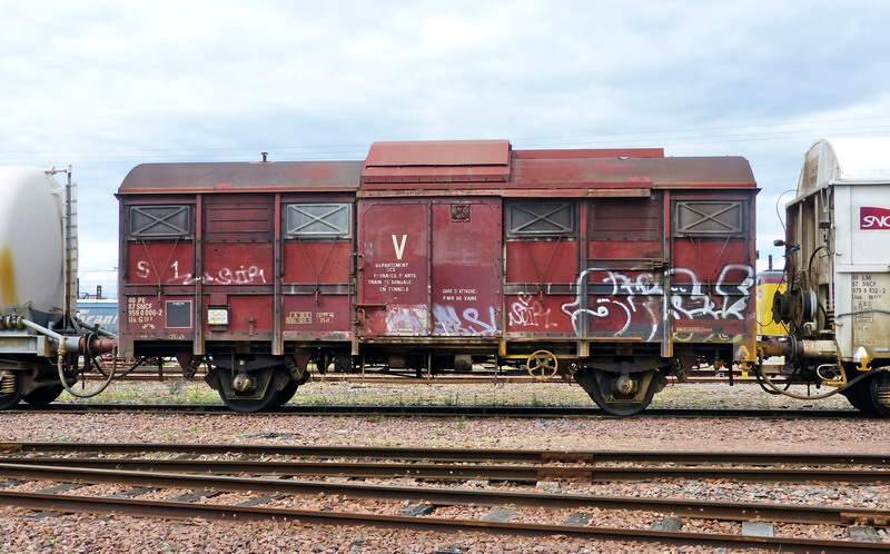 40 87 959 0 006-2 Us G54 2 SNCF-PE (2015-05-08 BIDON V à SPDC) TDGR 4 (1).jpg