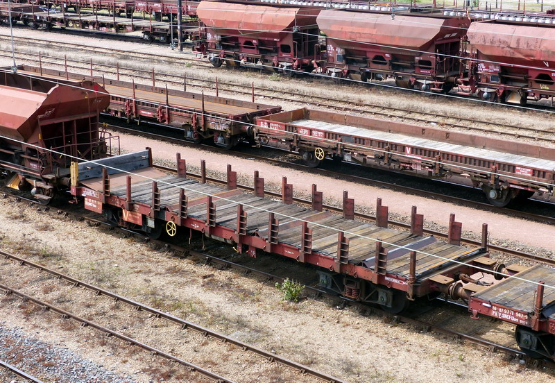 80 87 977 1 733-3 Uas S04 6 F SNCF-PN (2015-05-12 SPDC) (1).jpg