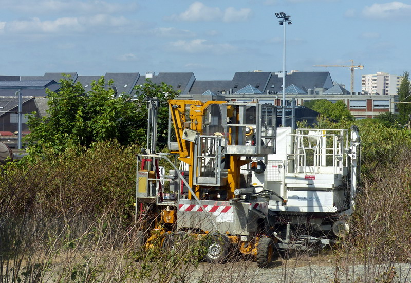 4'Axe 06.83xxx SNCF-TR 27 (2015-05-27 Crem de SPDC).jpg