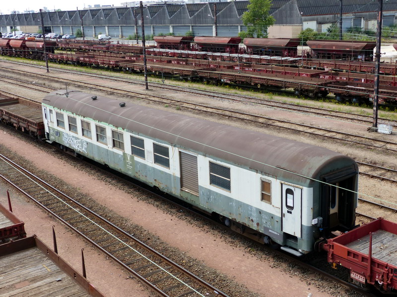80 87 979 0 564-9 Uas H55 0 F SNCF-TR (2015-06-25 SPDC) (8).jpg