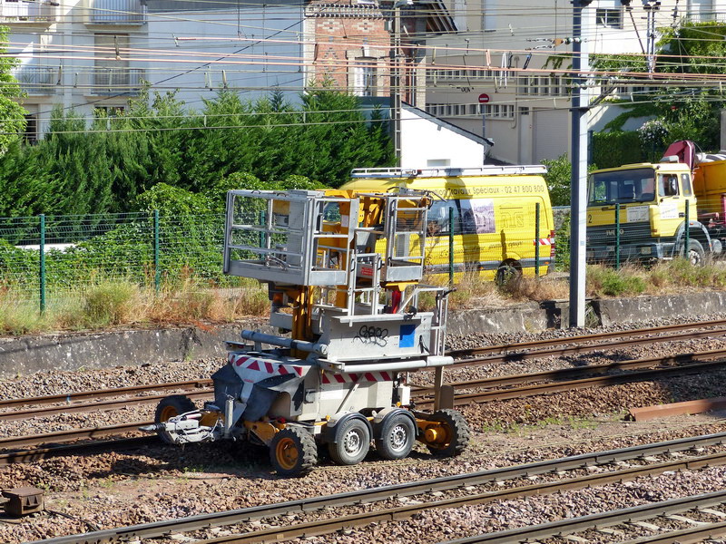 4'Axe 06.83.xxx SNCF-TR 62 (2015-07-15 Tours) (4).jpg