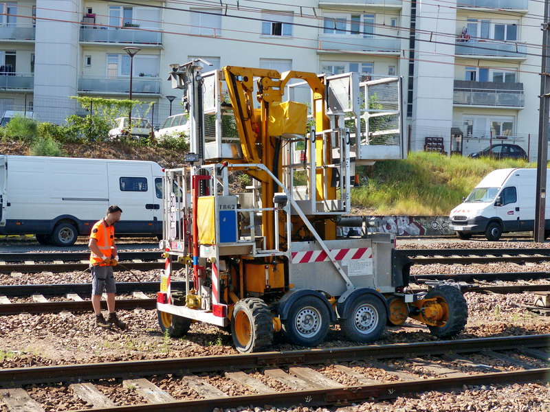 4'Axe 06.83.xxx SNCF-TR 62 (2015-07-15 Tours) (7).jpg