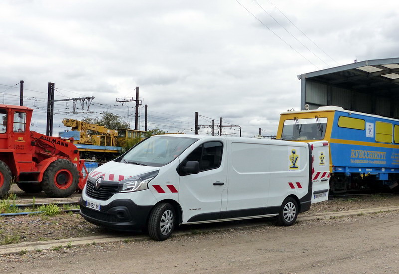 Renault Trafic CCI 120 - DM-092-XH (2015-07-20 SPDC) (1).jpg