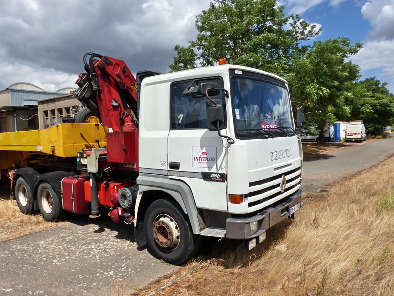 Renault 385ti Major (2015-07-25 C2MI de SPDC) (2).jpg