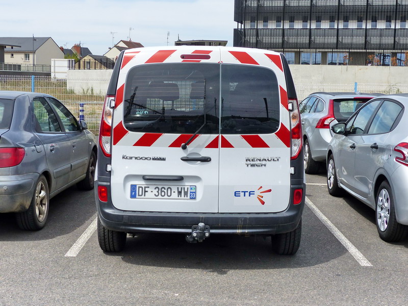 Renault Tech Kangoo Maxi DF-360-WW 33 (2015-07-31 SPDC) (2).jpg