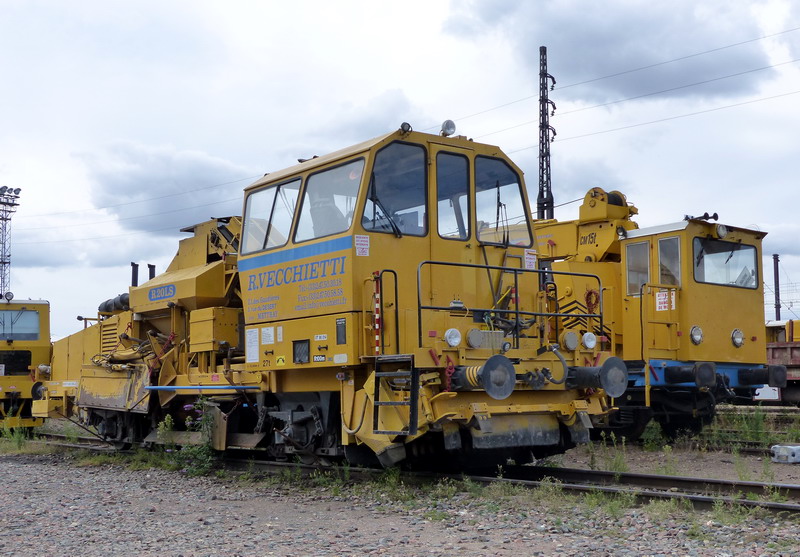 (10) 99 87 9 425 509-6 - R20 LSF.jpg