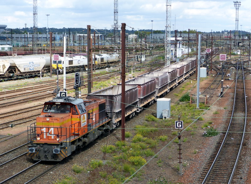 G 1296 BB 500 1775 (2015-09-25 SPDC) Colas Rail 14 (2).jpg