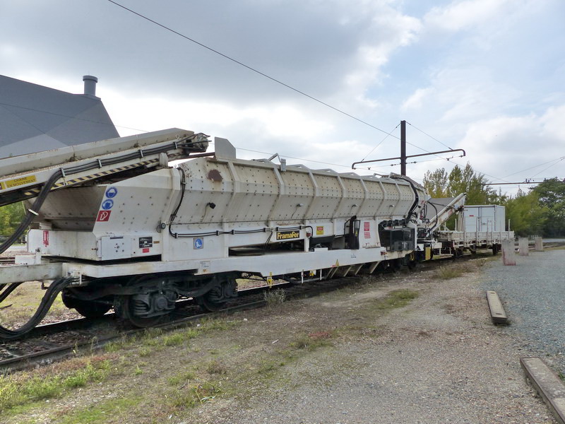 99 87 9 352 574-7 VAD 140 n°350 (2015-10-11 SPDC) Pichenot-Bouillé (12).jpg