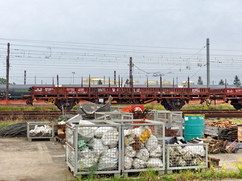 40 87 953 4 201-8 Us K27 1 SNCF-MR (2015-10-04 Infrapôle LGV A à SPDC).jpg