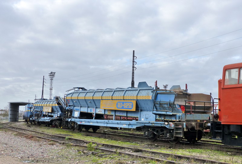 99 87 9 352 533-3 VAD 85 PSE n°324.jpg