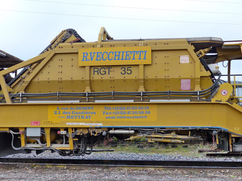 99 87 9 125 518-0 RGT 35 2B N°279 Régaleuse Vecchietti (2015-12-12 SPSC) (3).jpg