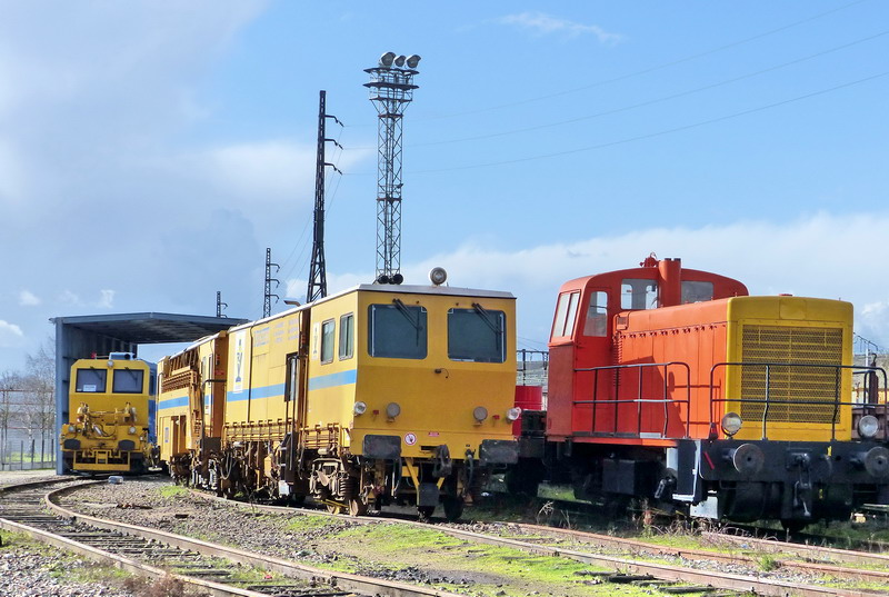 (4) 99 87 9 122 503-5 Type 108 32 U (2).jpg