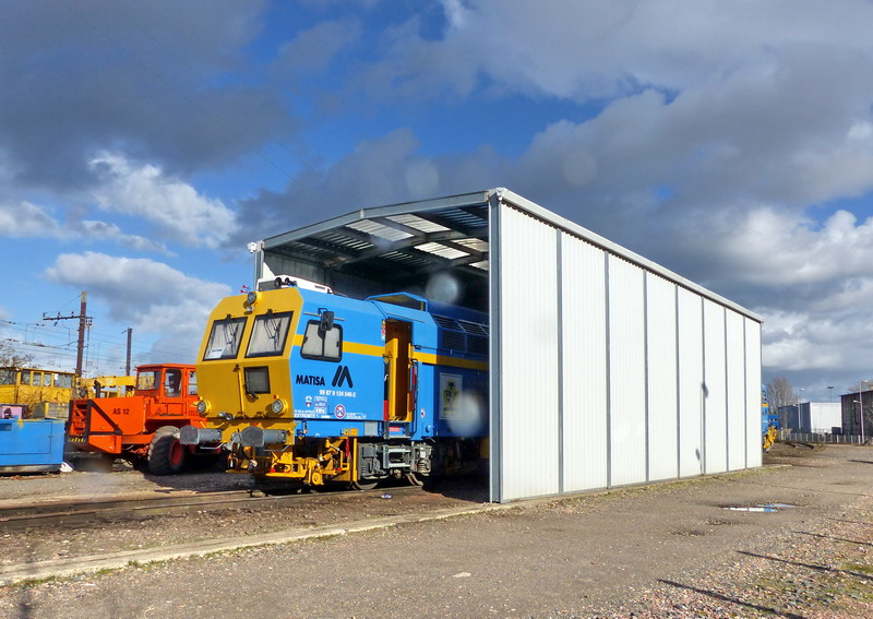 (1) 99 87 9 124 546-2 B66 UC.jpg