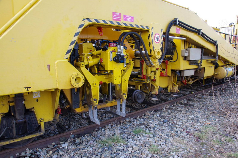 99 87 9 222 012-6 (2013-02-20 gare de Tergnier) Unima 08-16 GS - SNCF-AM ex 7.412 (15).jpg