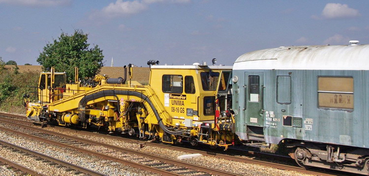 99 87 9 222 012-6 (2014-10-03 Pont de Bray à Jussy 02) Unima 08-16 GS - SNCF-AM ex 7.412 (3).jpg