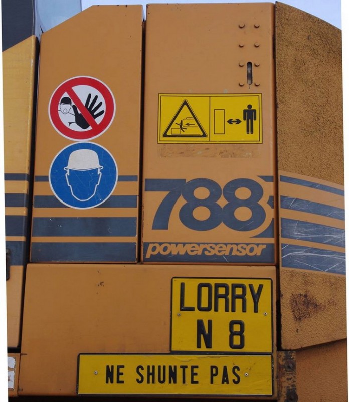 CASE 788 Powersensor (2015-04-27 gare de Ternier) Lorry n°8 (10).jpg