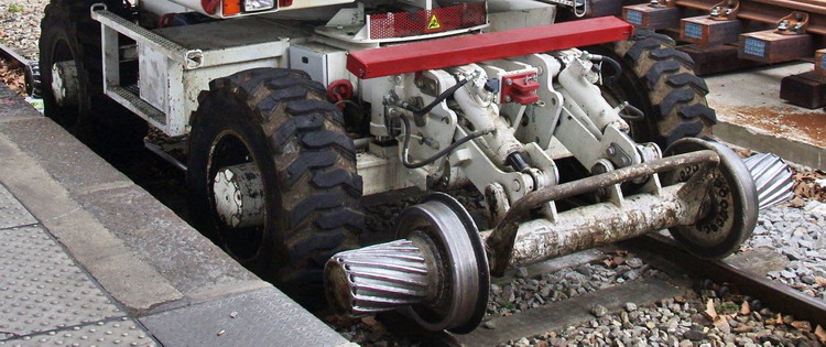 ATLAS 1404-9 ZW (2015-10-22 gare de Pars Est) Pichenot Bouillé n°8009 (6).jpg
