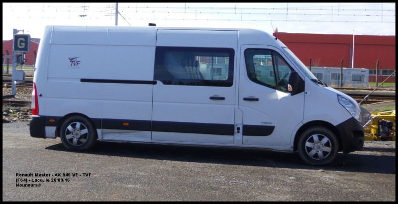 Renault_master_AX945VF_TVF.jpg