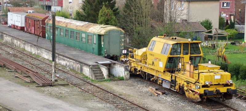 80 87 979 2 179-4 Uas H70 0 SNCF-AM (2014-03-27 gare de Tergnier (2).jpg