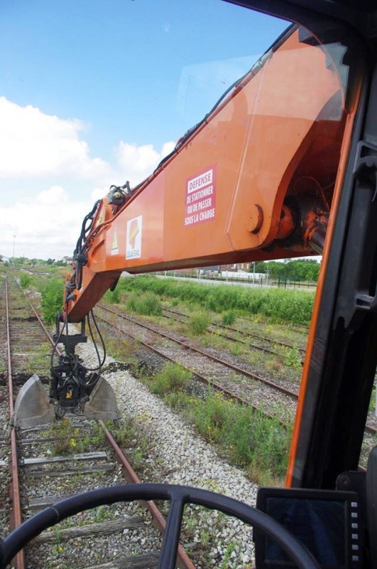 UNAC 22 TRR (2016-07-04 gare de Chaumnes 80) Colas Rail D 1002196 (24).jpg