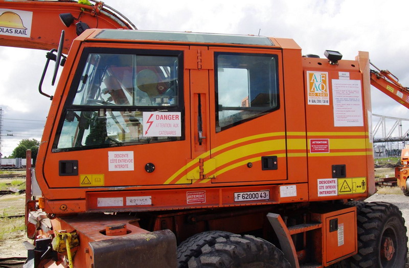 CASE 788 PRR (2016-06-27 gare de Tergnier) Colas Rail F 6200043 (12).jpg