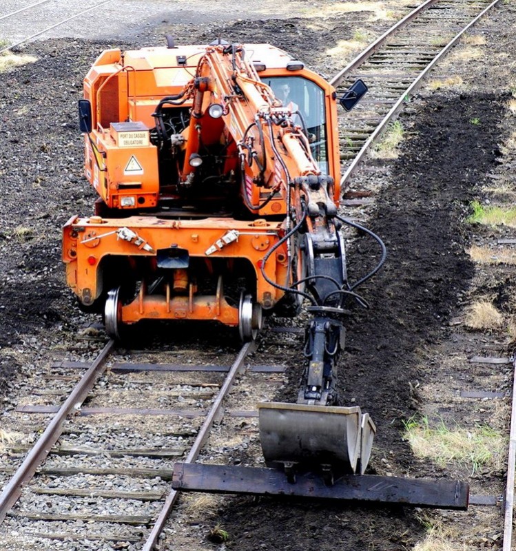 CASE 788 PRR (2016-07-01 gare de Tergnier) Colas Rail F 6200033 (17).jpg