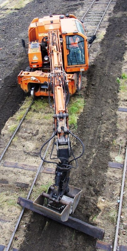 CASE 788 PRR (2016-07-01 gare de Tergnier) Colas Rail F 6200033 (16).jpg