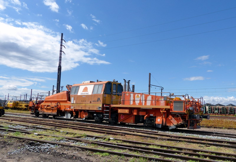 99 87 9 125 513-1 (2016-07-14 SPDC) R24 LS Colas Rail (13).jpg