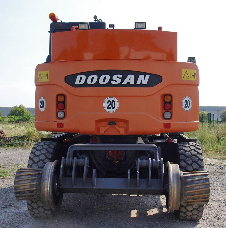 Doosan DX 160W RR (2016-08-16 Chaulnes) SA Labaere (2).jpg