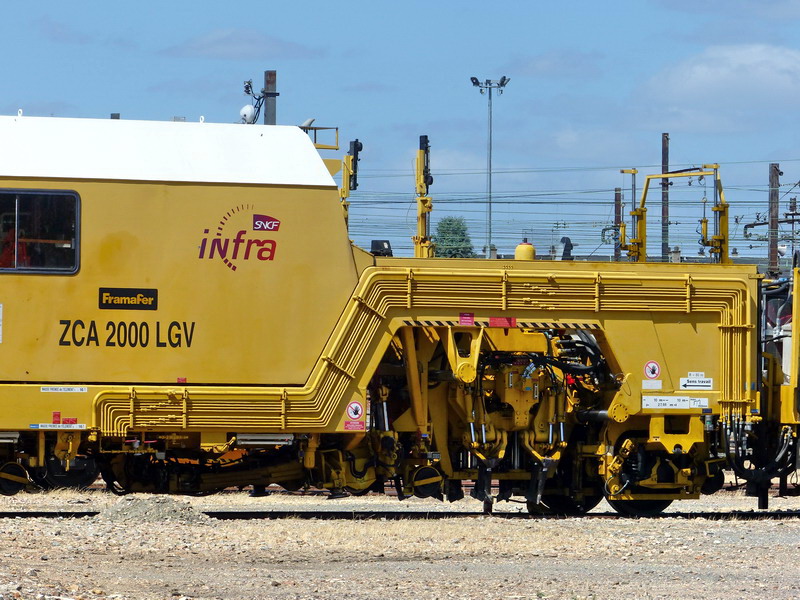 99 87 9 124 324-4 ZCA 2000 LGV (2016-08-21 C2MI  de SPDC) SNCF-PRG (4).jpg