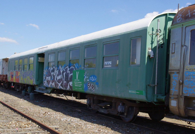 80 87 979 3 306-0 Uas H55 0 F SNCF-RS (2013-05-05 Saint Quentin) (1).jpg