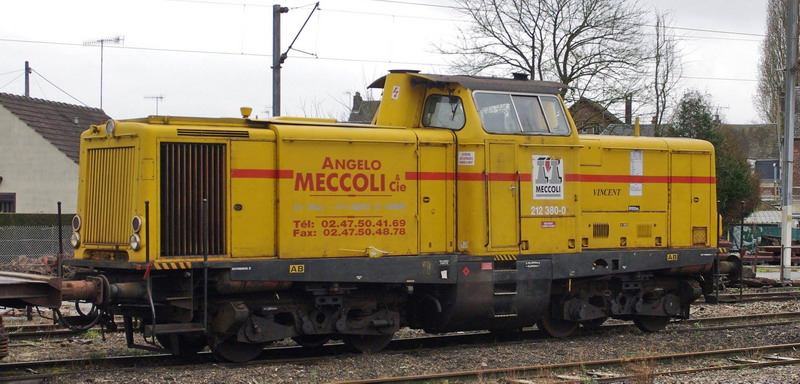 99 87 9 182 591-7 (2015-02-25 gare de Noyon) V212C n°380-0 Meccoli (5).jpg