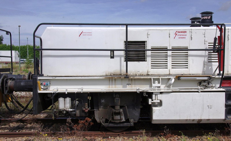 99 87 9 426 501-2 DGS 42 N (2016-09-02 gare de Chaulnes) ETF (11).jpg