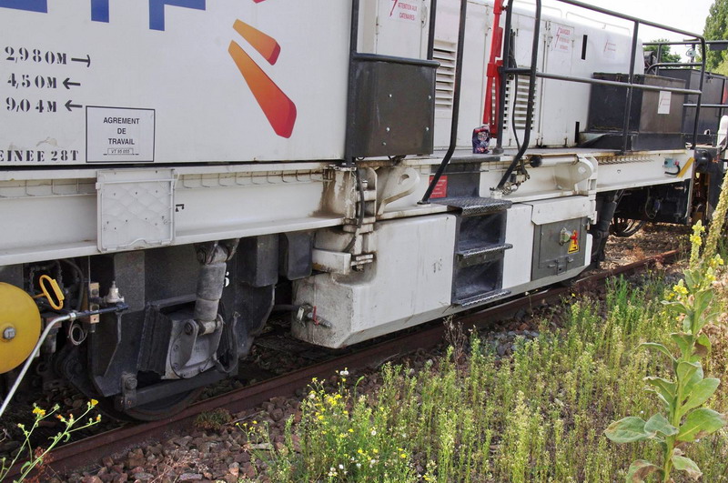 99 87 9 426 501-2 DGS 42 N (2016-09-02 gare de Chaulnes) ETF (51).jpg