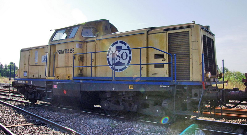 99 87 9 182 558-6 (2016-09-14 gare de Chaulnes) V211 TSO n°182 558 (9).jpg