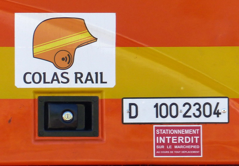 UNAC 22 TRR (2016-09-24 Tours) Colas Rail D 100 2304 (2).JPG