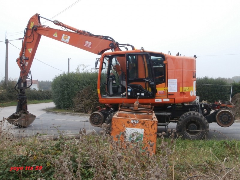 UNAC 22 TRR CATM315DLW5 M05000 Colas=33.JPG
