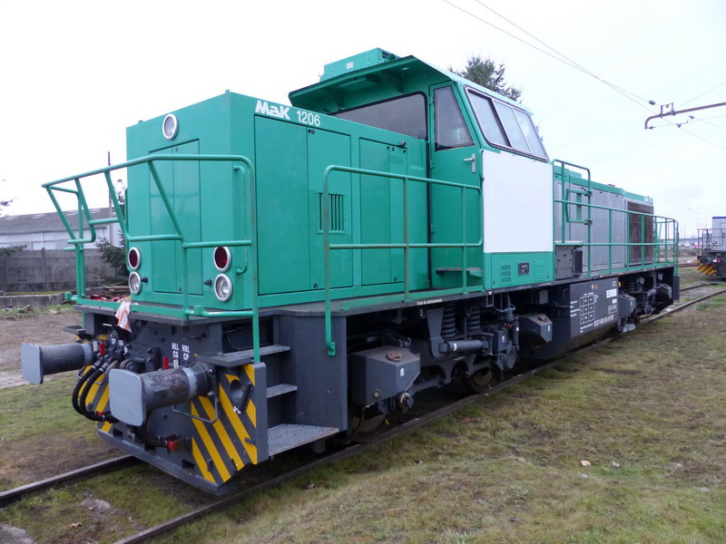 G 1206 BB 100 1377 (2016-12-19 SPDC) Livrée verte 1377 ex 61013 (15).jpg