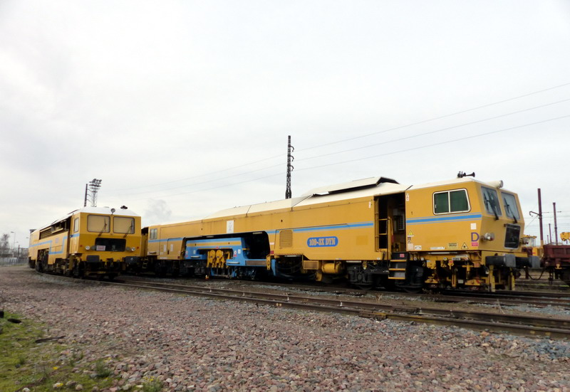 (6) 99 87 9 123 501-8 Type 109 3X D.jpg