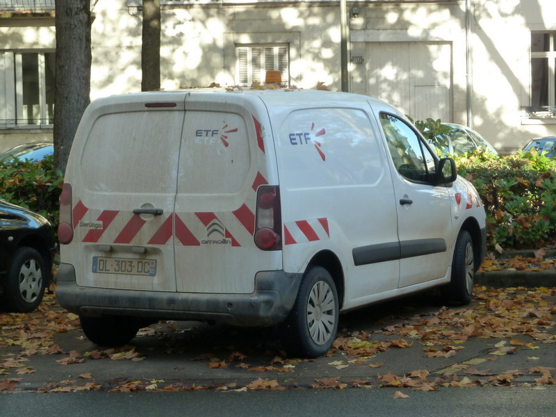 Citroën Berlingo (2015-11-07 Tours) DL-303-DC (5).jpg