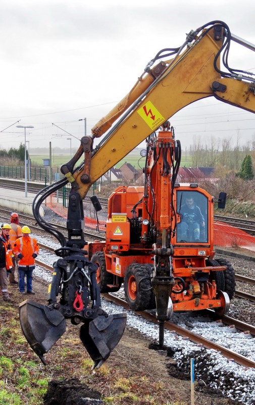 CASE 788 PRR (2017-02-03 gare de Mennessis) Ets Sannier Frères (8).jpg