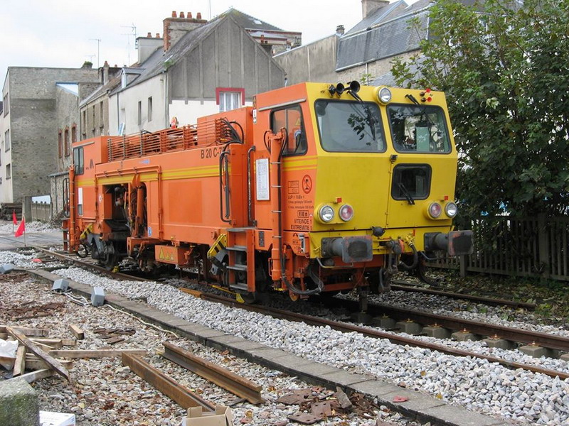 99 87 9 124 527-2 (2007-10-00 Cherbourg) B20 C75 Colas Rail (1).jpg