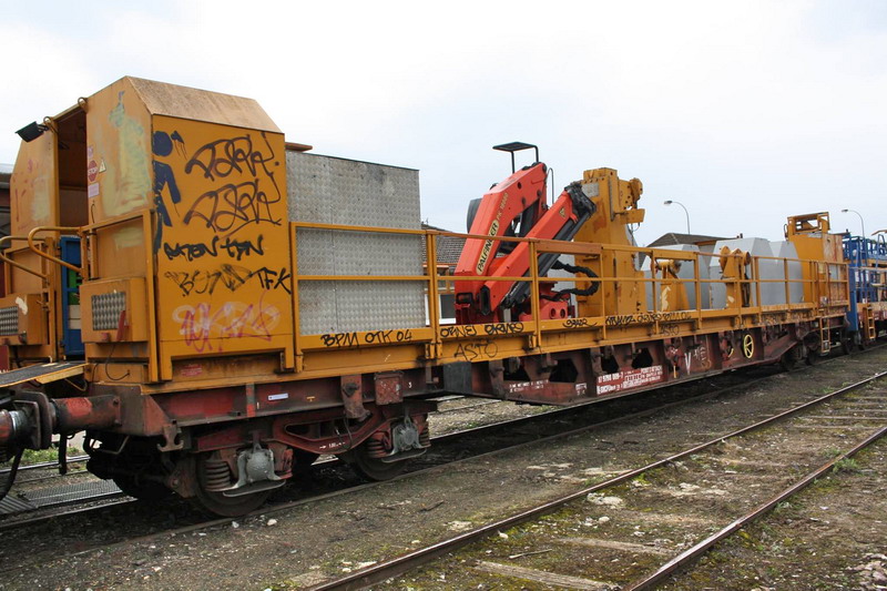 80 87 979 8 009-7 Uas W73 2 F SNCF-PN (2017-03-23 Creil) (1).jpg