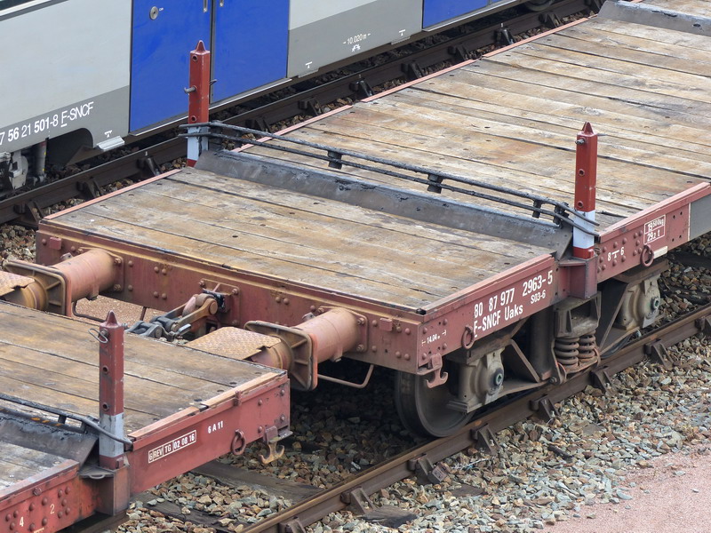 80 87 977 2 963-5 Uaks S03 6 F SNCF-DJ (2017-05-07 SPDC) (2).jpg