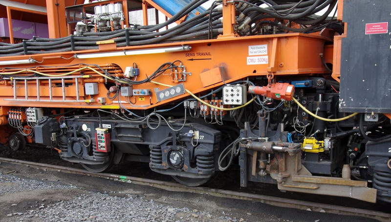 99 87 9 114 501-9 RM 900 HD 100 AHM (2013-06-12 Laon) Colas Rail (18).jpg