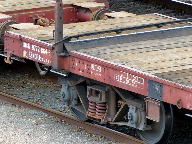 80 87 977 2 864-5 Uas S03 6 F SNCF-BD (2015-06-27 SPDC) (2).jpg