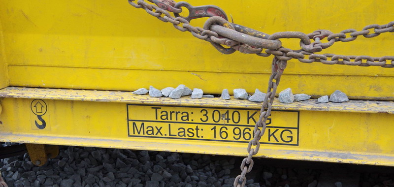Lorry I&L Railtraillers (2017-06-07 gare de Menin) Witte-Vandecaeye (8).jpg